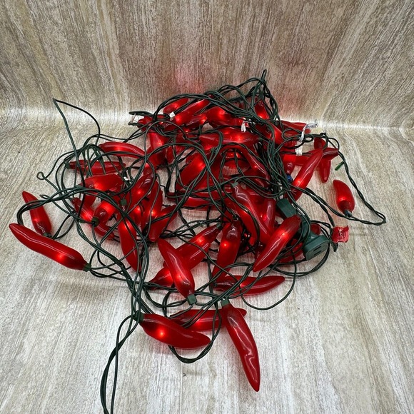 Vintage Chili Pepper Lights 2 Strands of 35 Indoor‎ Or Outdoor WORKS - Picture 4 of 4